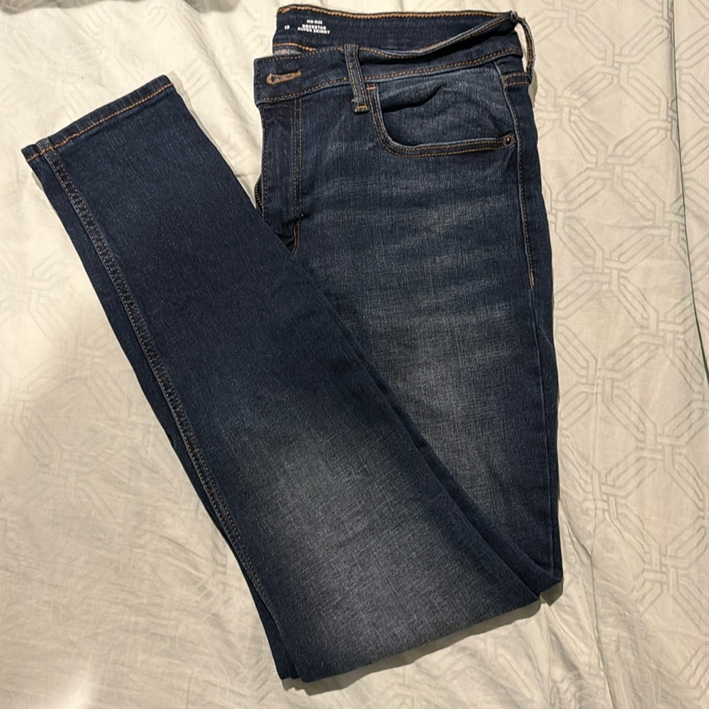 Old navy rockstar jeans size 12